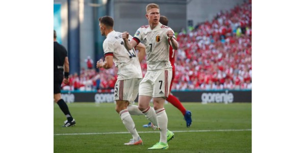 La audiencia espera que llegue la buena suerte de Danmark fodboldlandshold